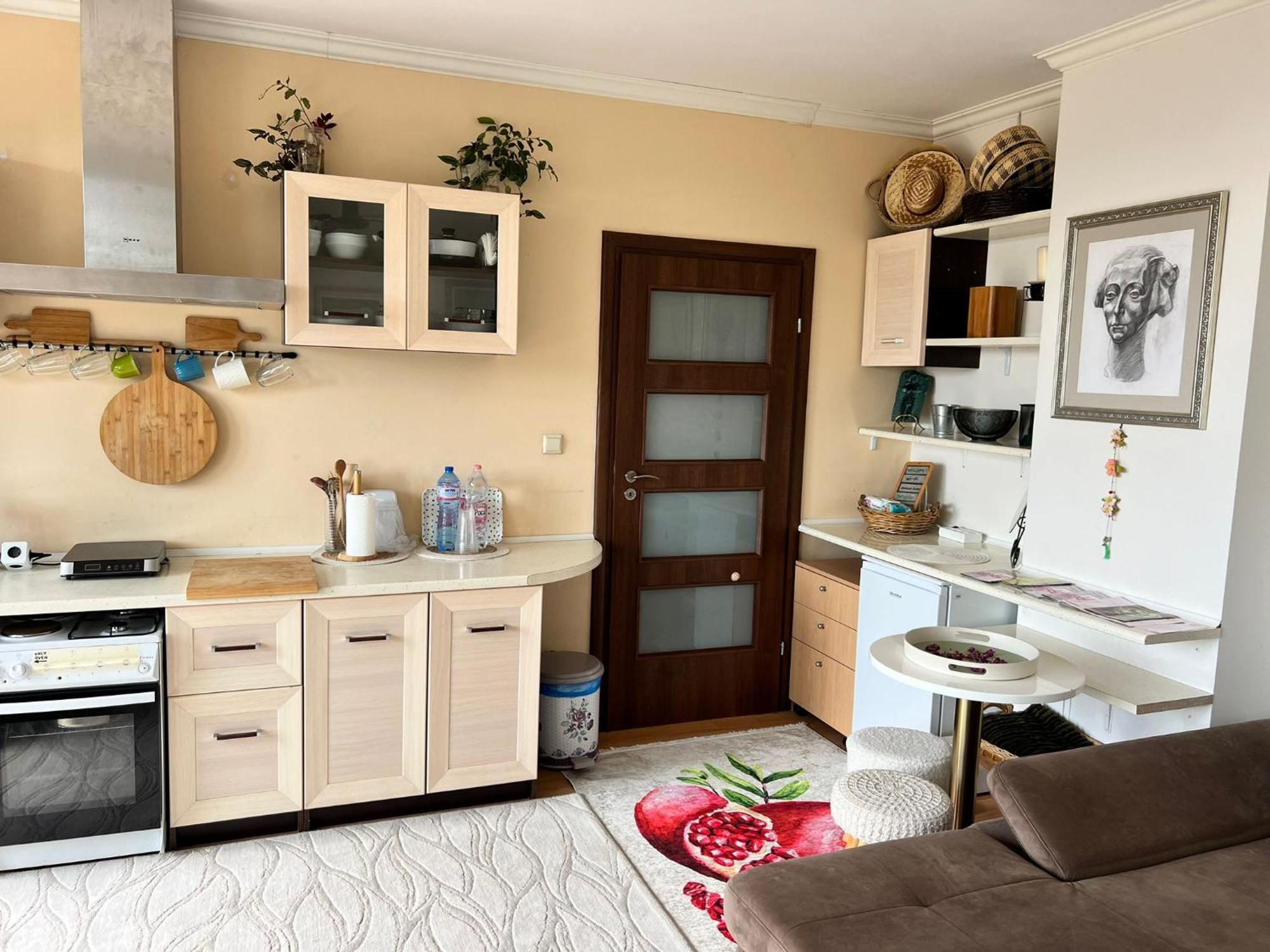 Downtown Central Apartment With Working Kitchen, City Views & Free Parking Kazanlak Exterior photo
