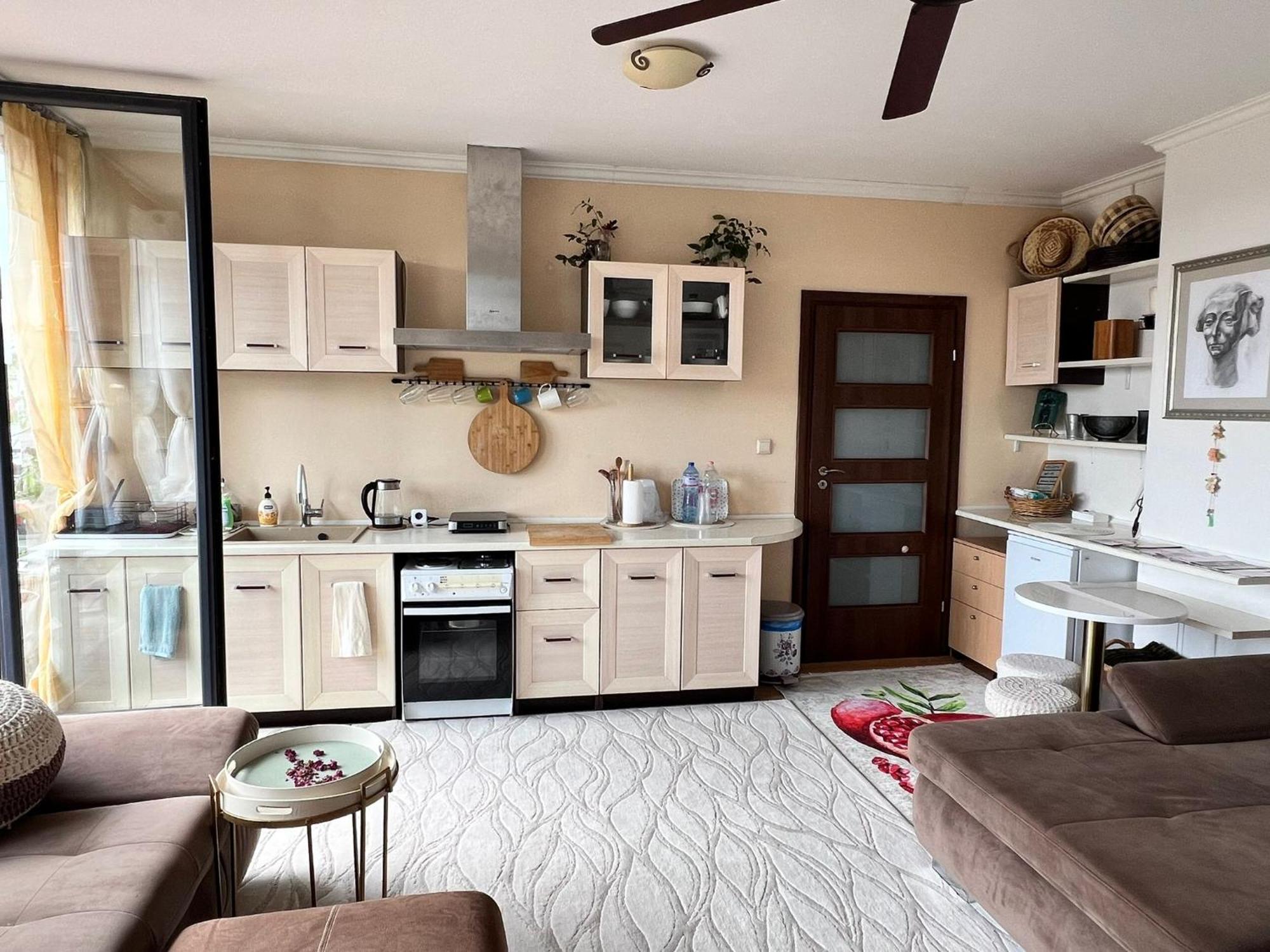 Downtown Central Apartment With Working Kitchen, City Views & Free Parking Kazanlak Exterior photo