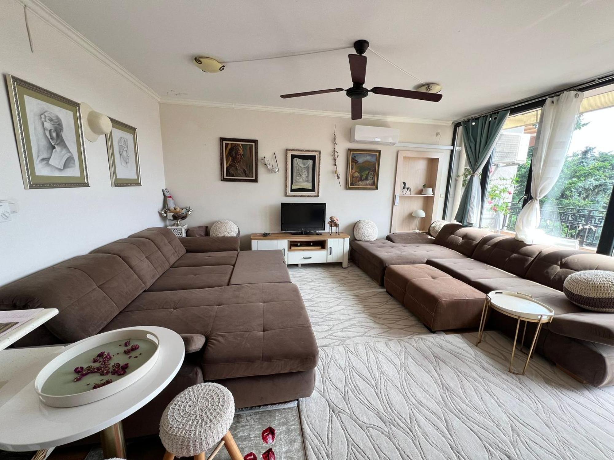Downtown Central Apartment With Working Kitchen, City Views & Free Parking Kazanlak Exterior photo