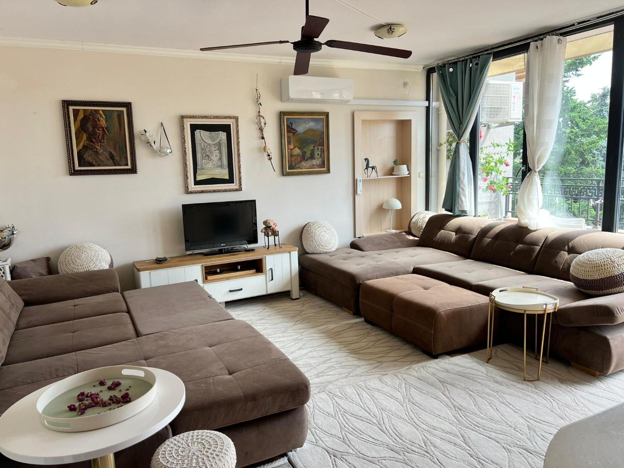 Downtown Central Apartment With Working Kitchen, City Views & Free Parking Kazanlak Exterior photo