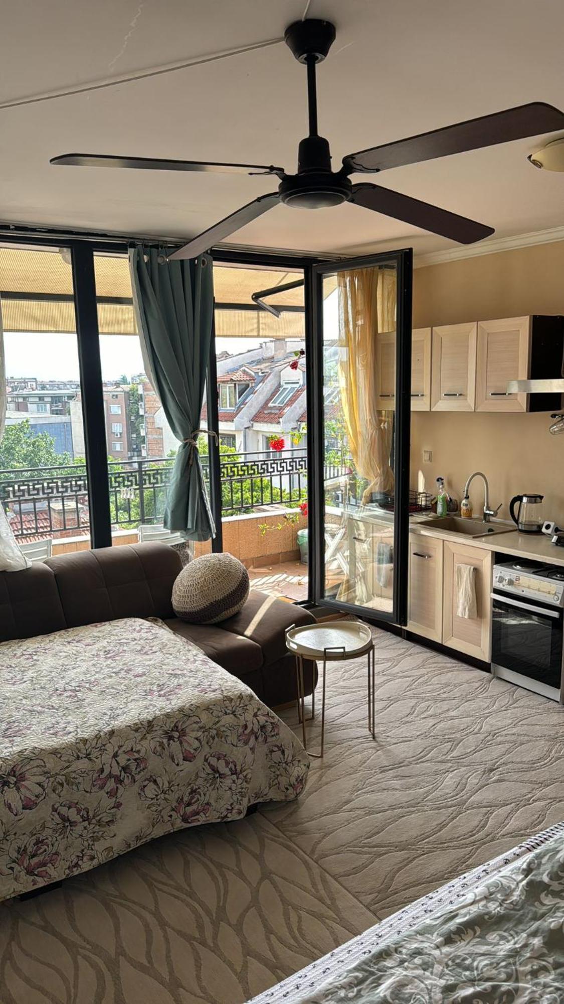 Downtown Central Apartment With Working Kitchen, City Views & Free Parking Kazanlak Exterior photo
